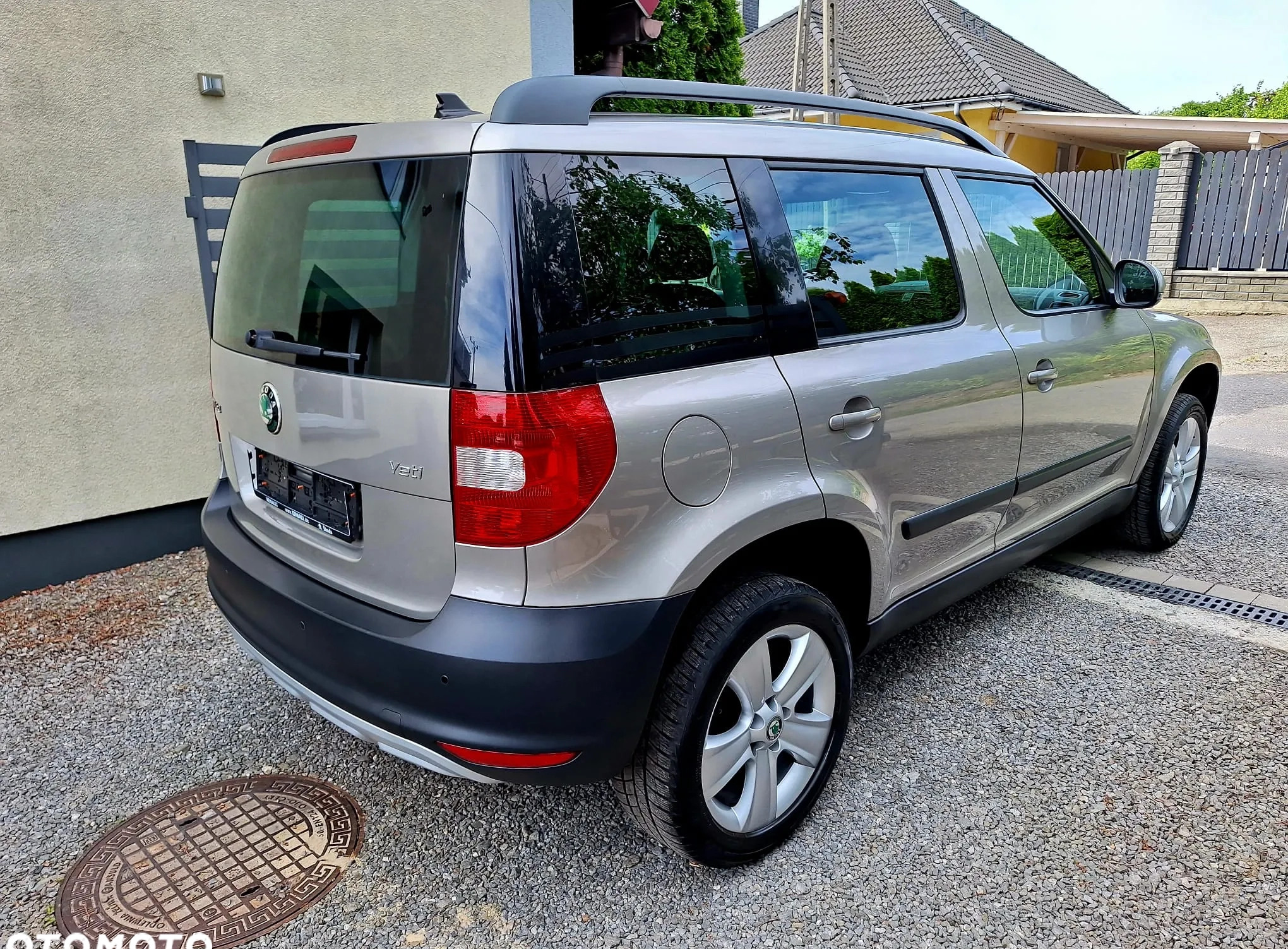 Skoda Yeti cena 32900 przebieg: 299000, rok produkcji 2013 z Biała małe 562